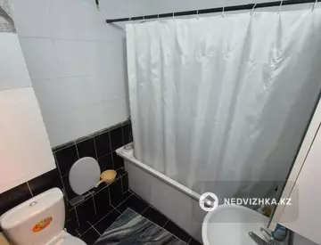 3-комнатная квартира, этаж 8 из 9, 98 м², миниатюра 3