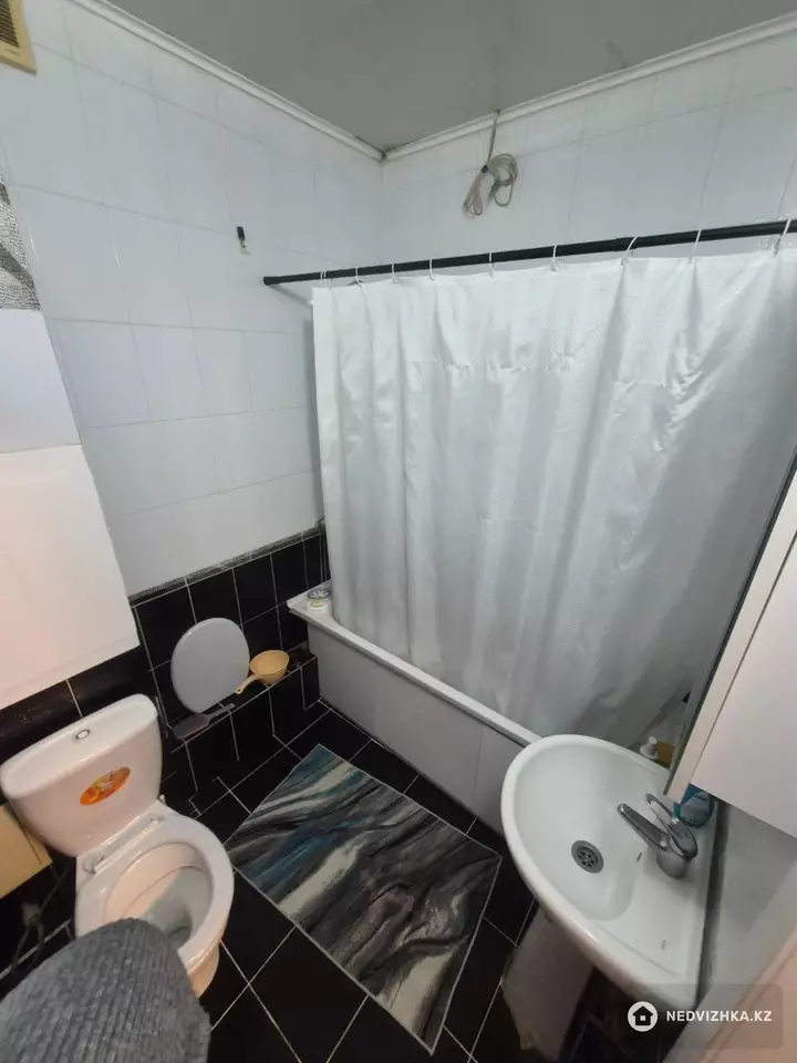3-комнатная квартира, этаж 8 из 9, 98 м², фотография 3