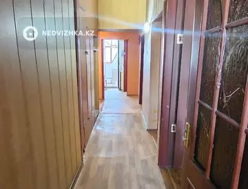 3-комнатная квартира, этаж 1 из 9, 72 м², миниатюра 3