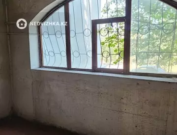 3-комнатная квартира, этаж 1 из 9, 72 м², миниатюра 5