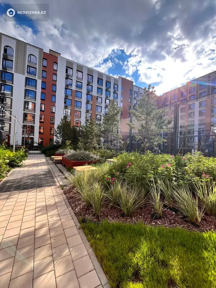 3-комнатная квартира, этаж 8 из 9, 86 м², фотография 2