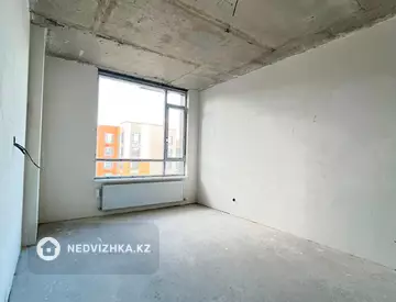 3-комнатная квартира, этаж 8 из 9, 86 м², миниатюра 4