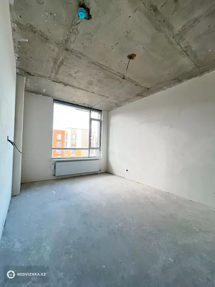 3-комнатная квартира, этаж 8 из 9, 86 м², фотография 4