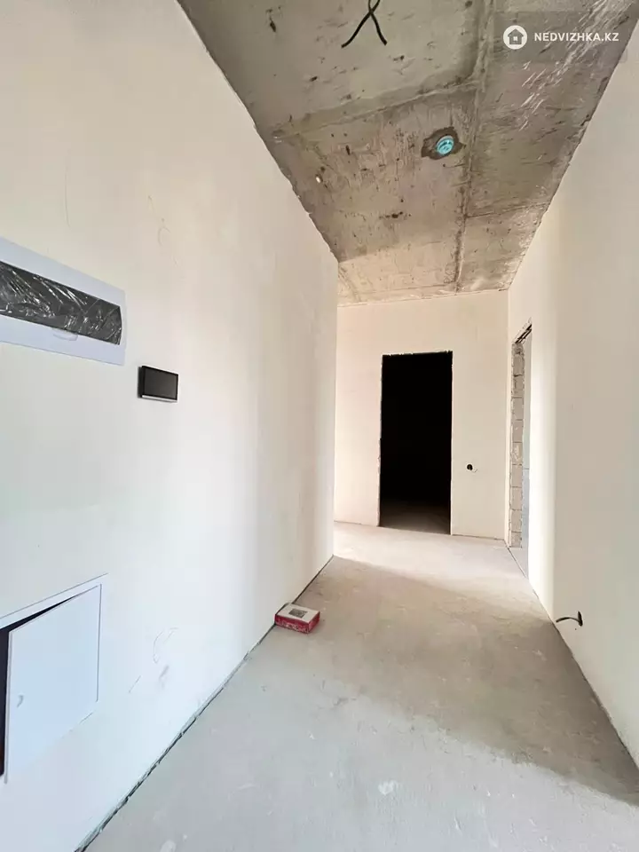 3-комнатная квартира, этаж 8 из 9, 86 м², фотография 3