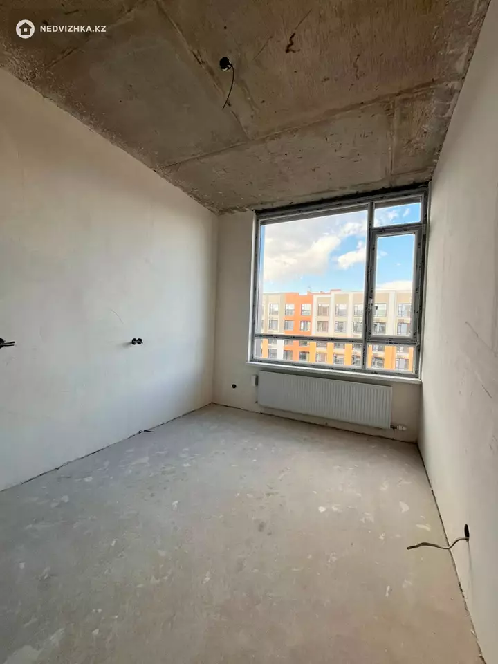3-комнатная квартира, этаж 8 из 9, 86 м², фотография 2