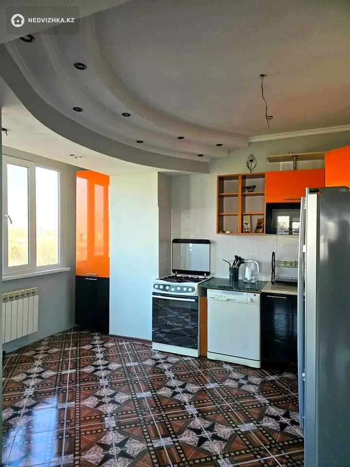 100 м², 4-комнатная квартира, этаж 5 из 5, 100 м², На длительный срок, изображение - 1