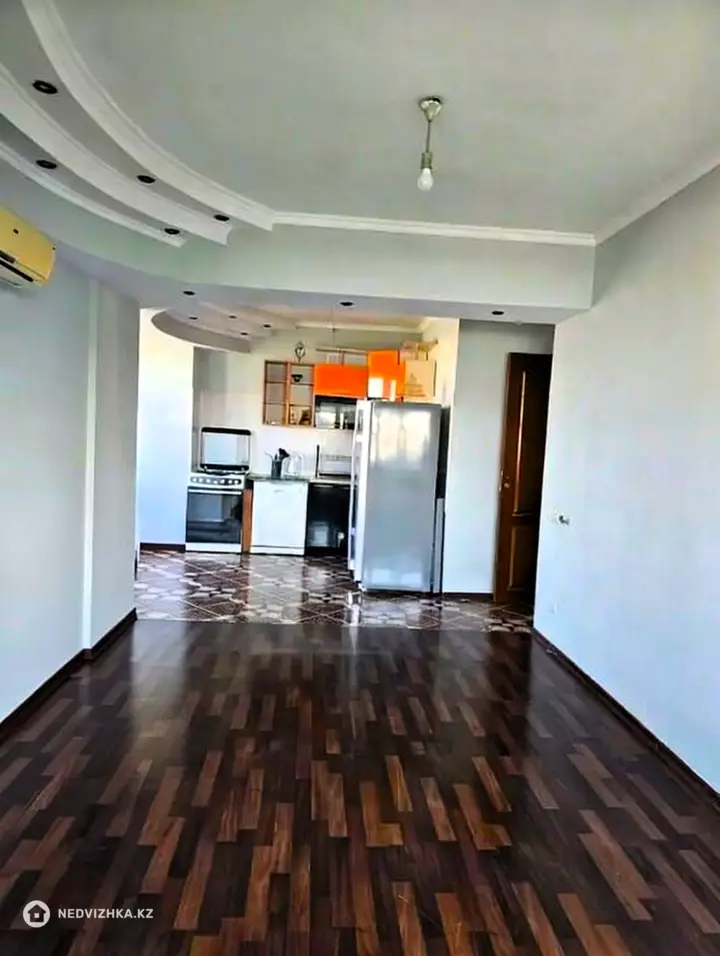 4-комнатная квартира, этаж 5 из 5, 100 м², На длительный срок, фотография 4