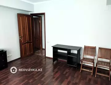 4-бөлмелі пәтер, қабат 5 барлық қабат саны 5, 100 м², На длительный срок, 11-нобай