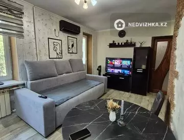 2-комнатная квартира, этаж 3 из 3, 39 м², миниатюра 7