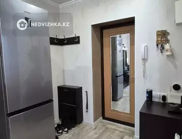 2-комнатная квартира, этаж 3 из 3, 39 м², миниатюра 8