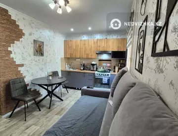 2-комнатная квартира, этаж 3 из 3, 39 м², миниатюра 9