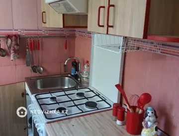 2-комнатная квартира, этаж 4 из 4, 48 м², На длительный срок