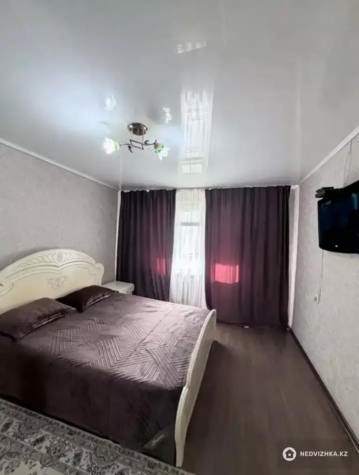 1-комнатная квартира, этаж 4 из 5, 30 м², фотография 2