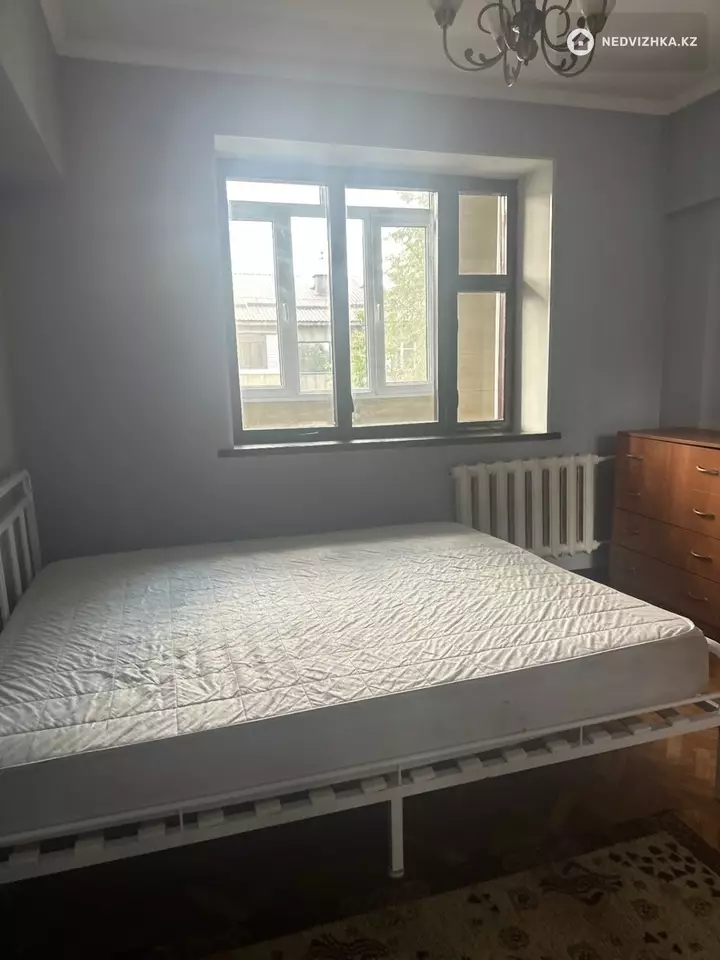 2-комнатная квартира, этаж 5 из 5, 70 м², На длительный срок, фотография 4