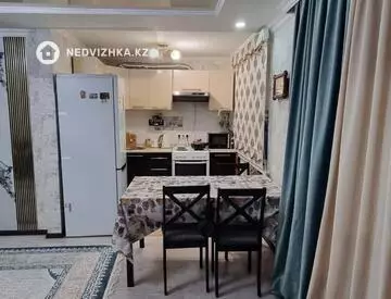 2-комнатная квартира, этаж 3 из 4, 44 м²