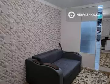 2-комнатная квартира, этаж 3 из 4, 44 м²