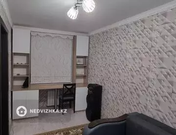 2-комнатная квартира, этаж 3 из 4, 44 м²