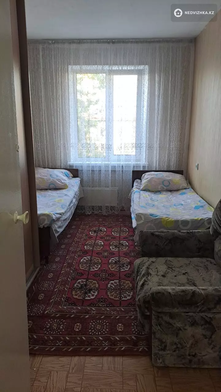2-комнатная квартира, этаж 4 из 5, 47 м², На длительный срок, фотография 3