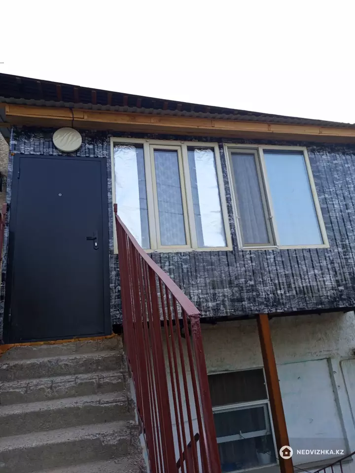 3-комнатная квартира, этаж 2 из 2, 74 м², 2-фотосурет
