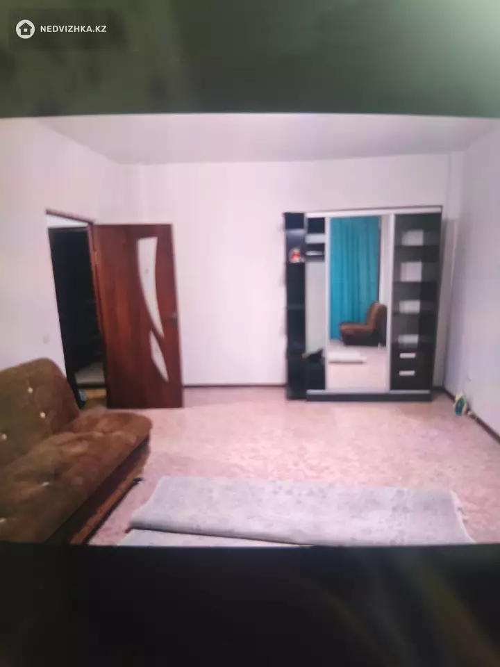 1-комнатная квартира, этаж 4 из 4, 45 м², На длительный срок, фотография 2