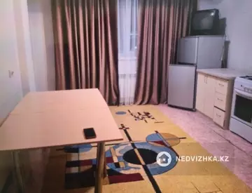 1-комнатная квартира, этаж 4 из 4, 45 м², На длительный срок, миниатюра 4
