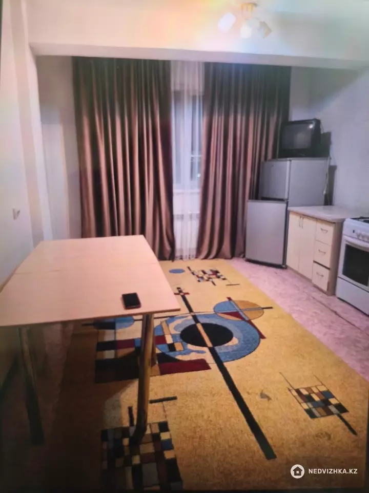 1-комнатная квартира, этаж 4 из 4, 45 м², На длительный срок, фотография 4