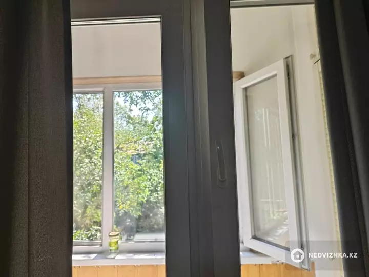 2-комнатная квартира, этаж 4 из 4, 44 м², фотография 3