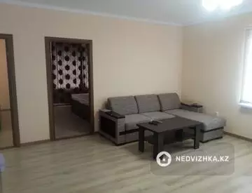 3-комнатная квартира, этаж 2 из 2, 100 м², На длительный срок, миниатюра 7