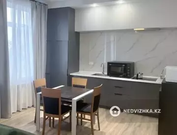 2-комнатная квартира, этаж 1 из 3, 62 м², На длительный срок