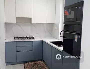4-комнатный дом, 3.8 соток, 200 м², миниатюра 1