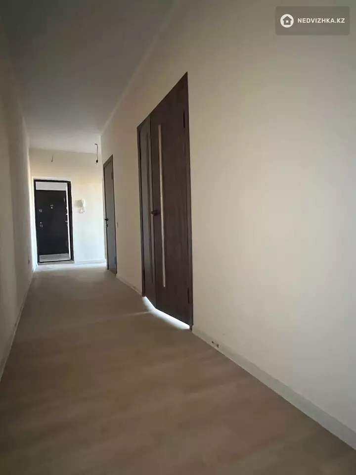 3-комнатная квартира, этаж 1 из 5, 82 м², фотография 4