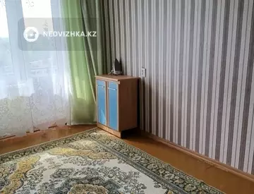 2-комнатная квартира, этаж 4 из 4, 50 м²
