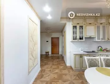 3-комнатная квартира, этаж 8 из 9, 82 м², миниатюра 12