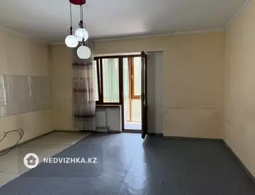 2-комнатная квартира, этаж 3 из 15, 59 м², миниатюра 11