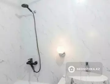 2-комнатная квартира, этаж 10 из 10, 55 м²
