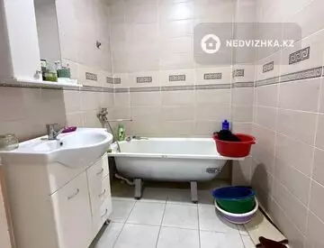 2-комнатная квартира, этаж 5 из 5, 74 м², миниатюра 7