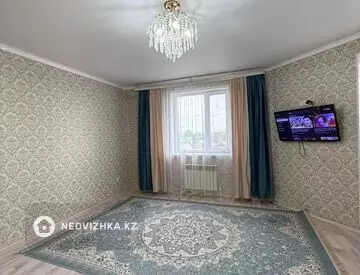 2-комнатная квартира, этаж 5 из 5, 74 м², миниатюра 2