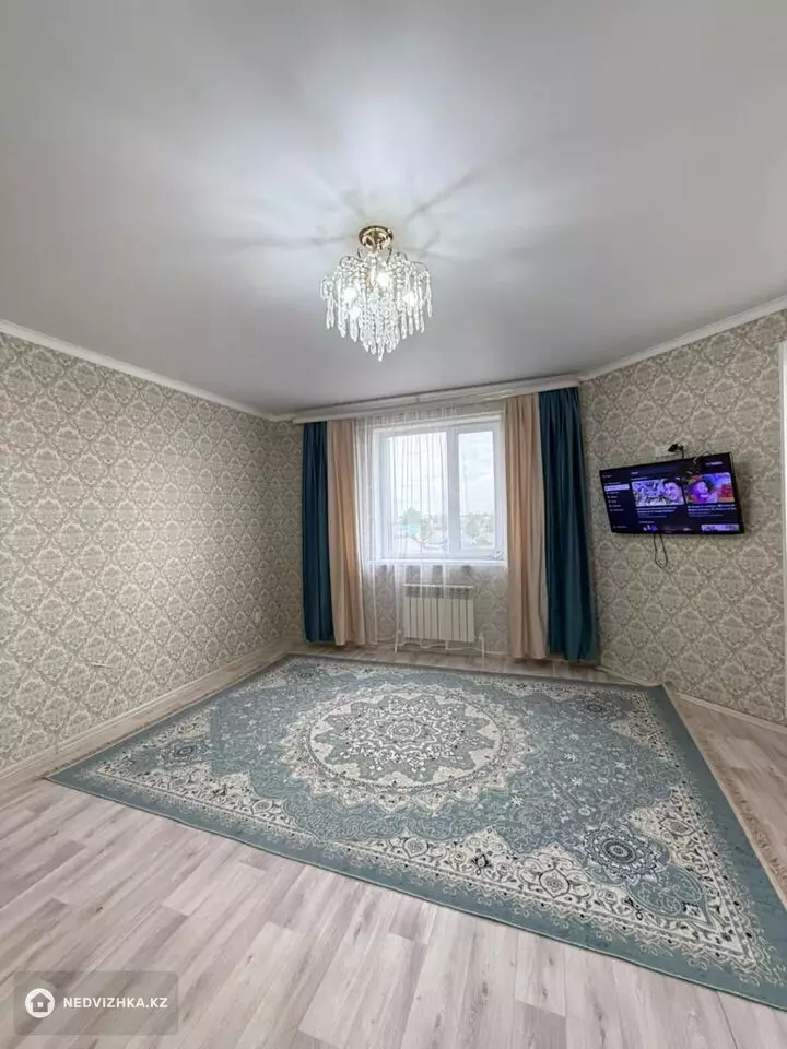 2-комнатная квартира, этаж 5 из 5, 74 м², 2-фотосурет