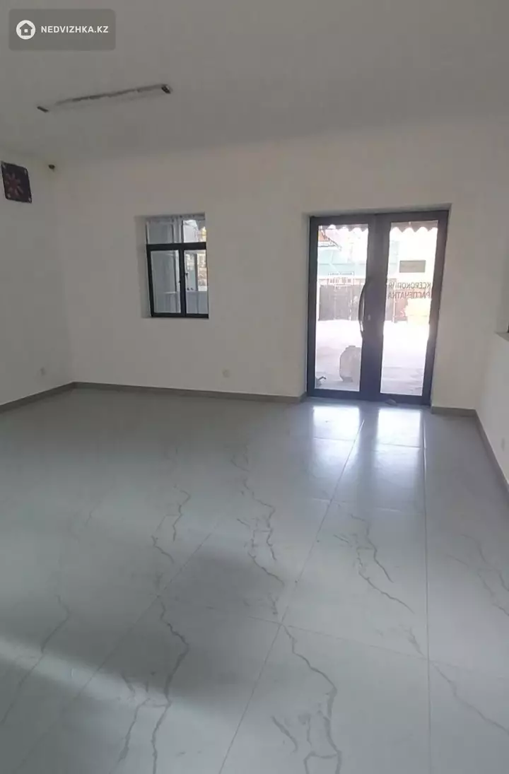 Офис, Склад и др., 1 этаж, 70 м², На длительный срок, фотография 2