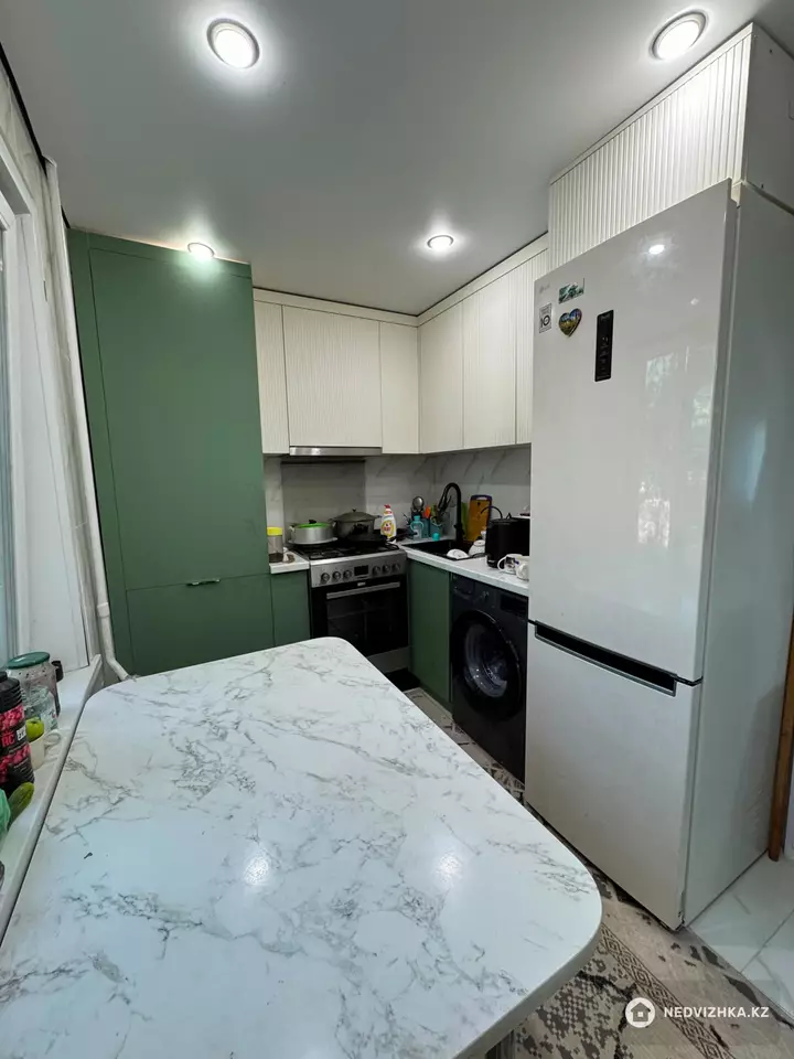 3-комнатная квартира, этаж 2 из 5, 63 м², фотография 5