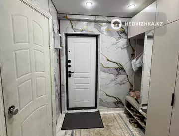 3-комнатная квартира, этаж 2 из 5, 63 м², миниатюра 12