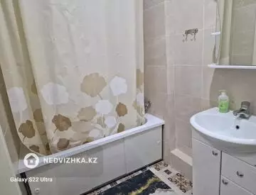 1-комнатная квартира, этаж 3 из 6, 42 м², На длительный срок