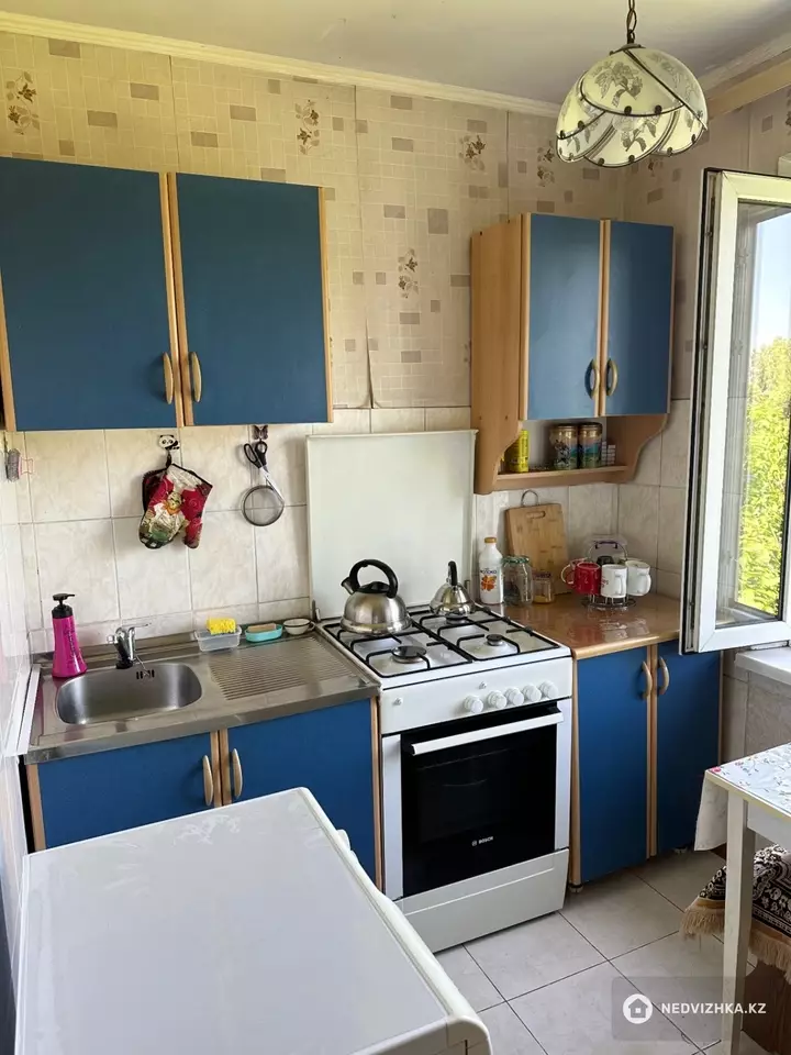 3-комнатная квартира, этаж 5 из 5, 64 м², фотография 5