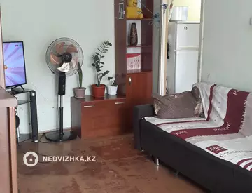 2-комнатная квартира, этаж 2 из 5, 43 м²