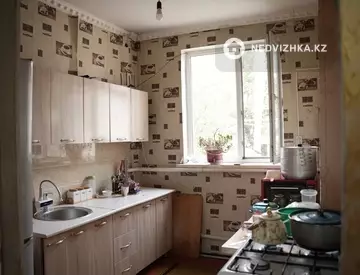 6-бөлмелі үй, 6 соттық, 15 м², 6-нобай