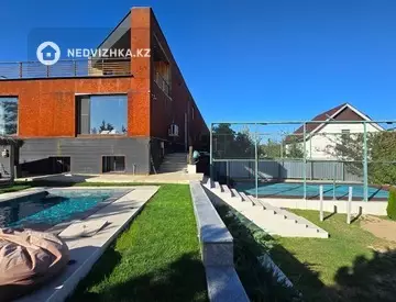 5-комнатный дом, 17 соток, 560 м², На длительный срок