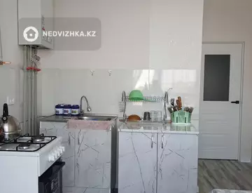 1-комнатная квартира, этаж 4 из 7, 40 м², На длительный срок