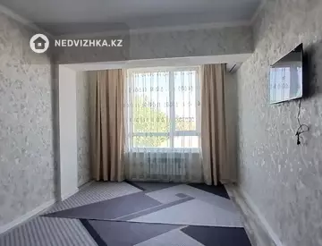 1-комнатная квартира, этаж 4 из 7, 40 м², На длительный срок, миниатюра 12