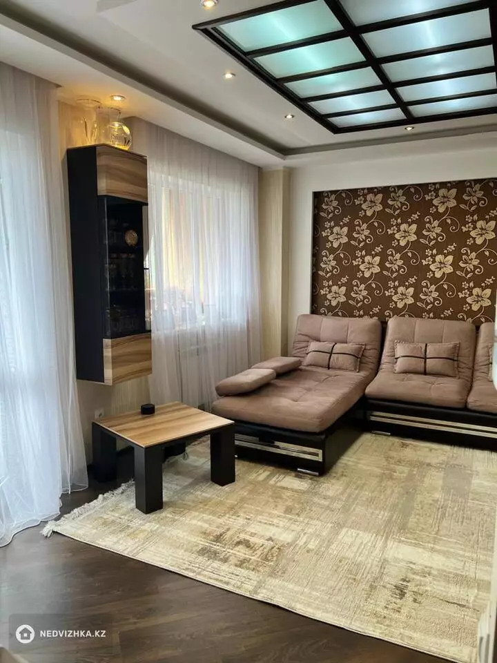 3-комнатная квартира, этаж 7 из 15, 90 м², фотография 4