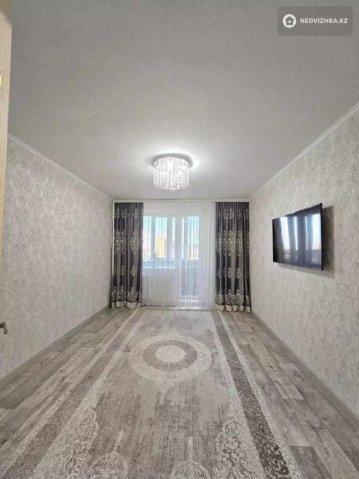 3-комнатная квартира, этаж 7 из 9, 63 м², фотография 2